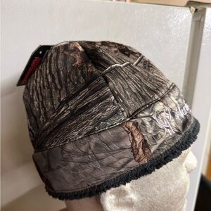 Huntsworth Women’s Camo Beanie with Logo